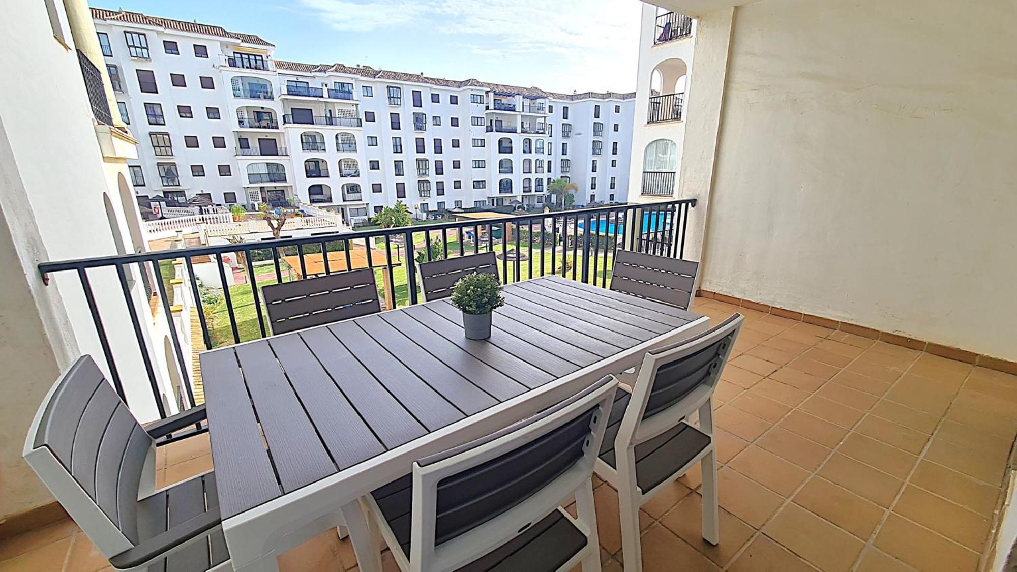 Lovely 2-Bed Apartment In Marina De La Duquesa Castillo de Sabinillas Ngoại thất bức ảnh
